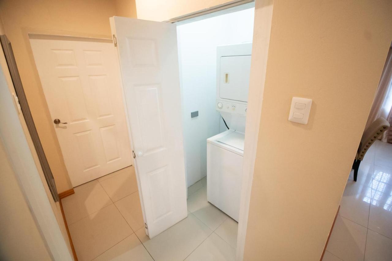 Stacys Place #1 2 Bedroom Apartment Port of Spain Exterior photo